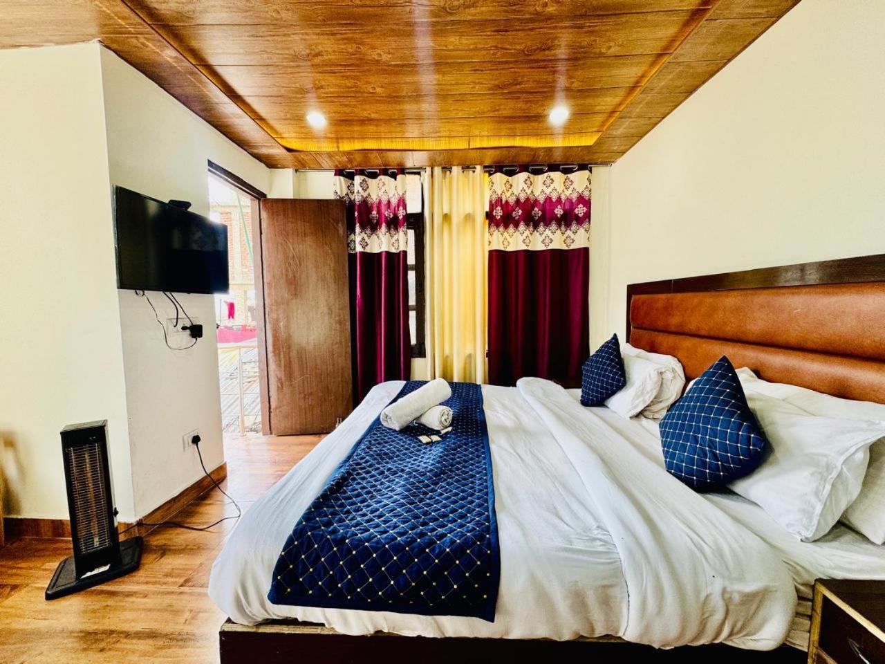 Royal Majestic View Point 3*