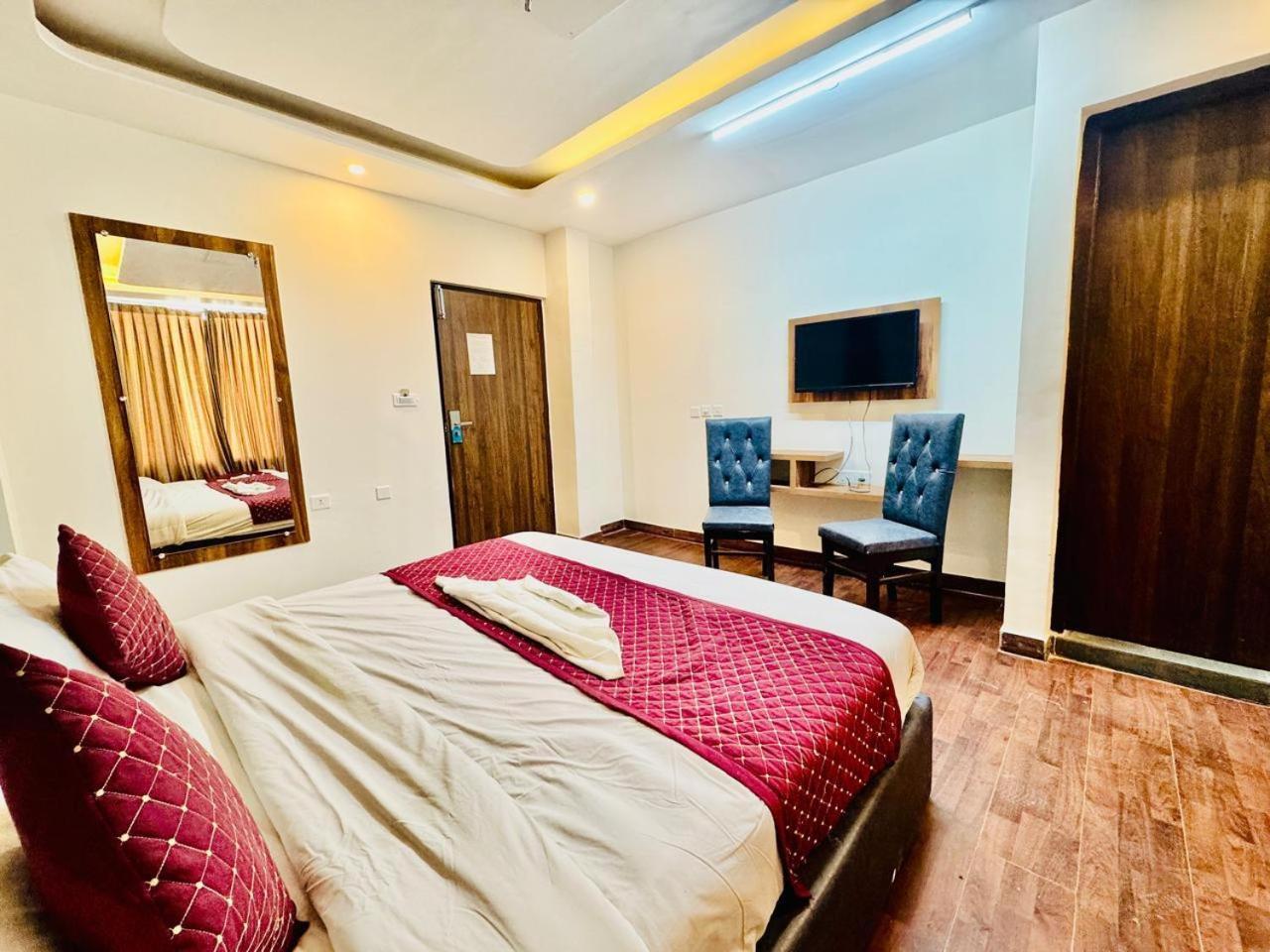 Hotel Royal Majestic View Point