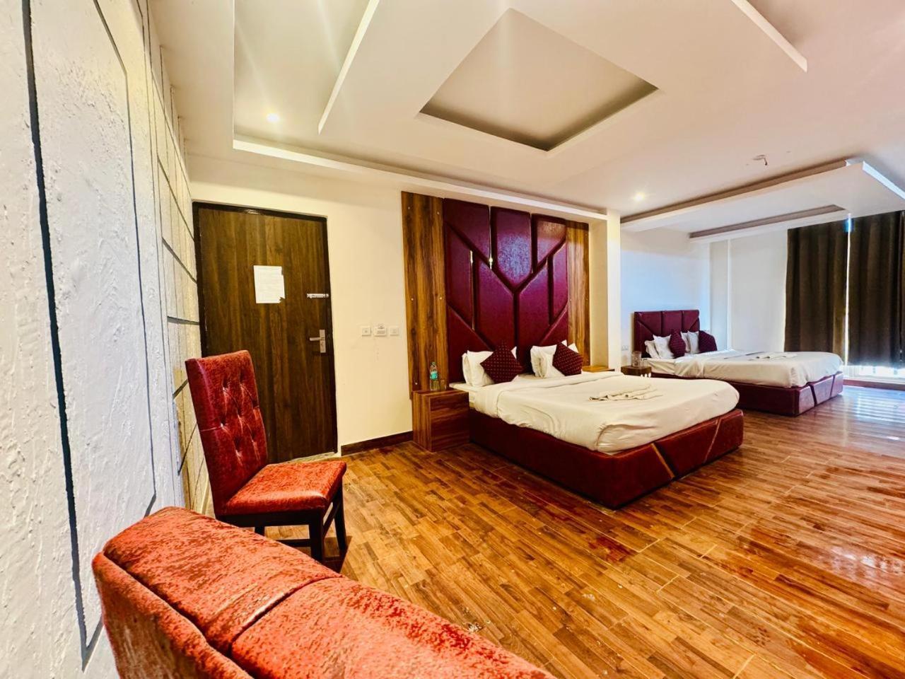 Hotel Royal Majestic View Point Manali (Himachal Pradesh)